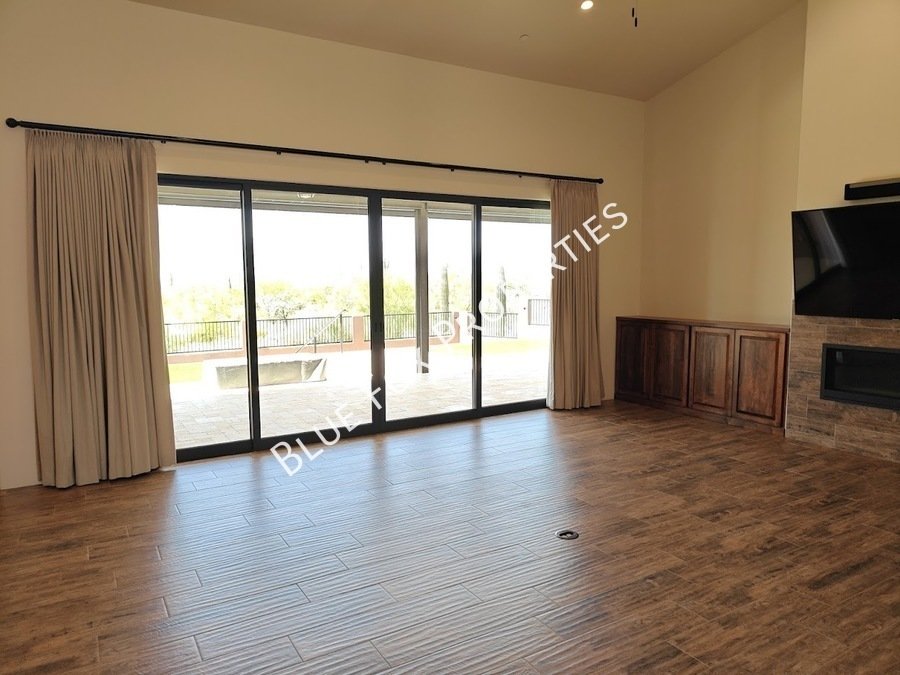 13037 N Red Quail Place property image