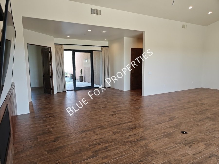 13037 N Red Quail Place property image