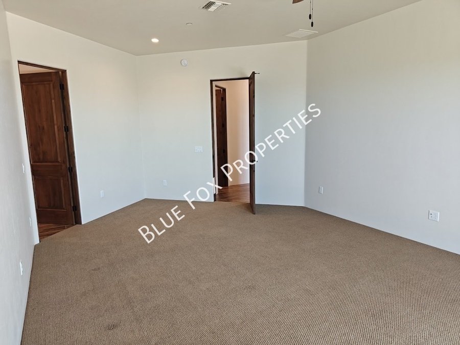 13037 N Red Quail Place property image