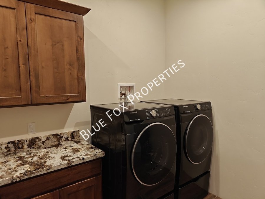 13037 N Red Quail Place property image