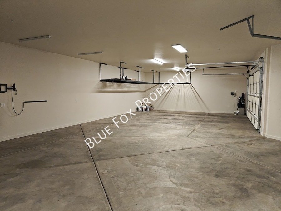 13037 N Red Quail Place property image