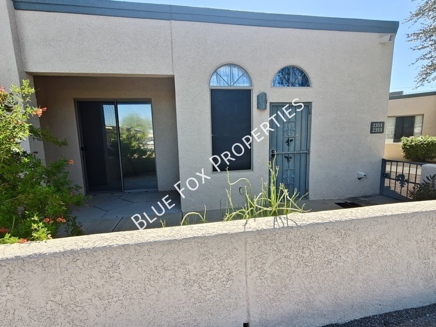 2353 W Via Di Silvio property image