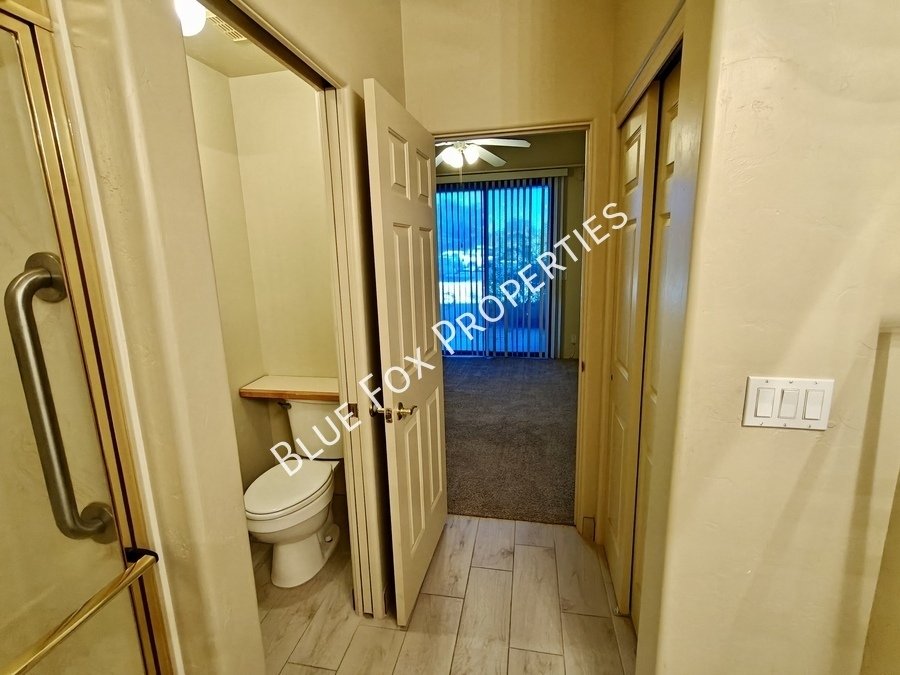 2353 W Via Di Silvio property image