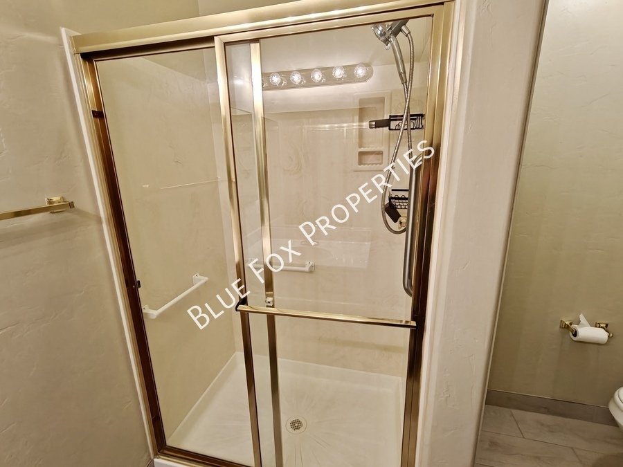 2353 W Via Di Silvio property image