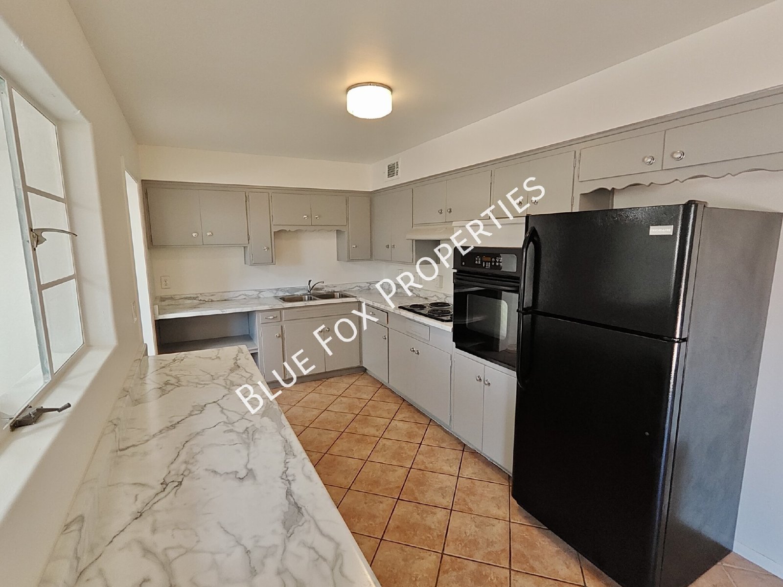 3857 East Edison Place property image