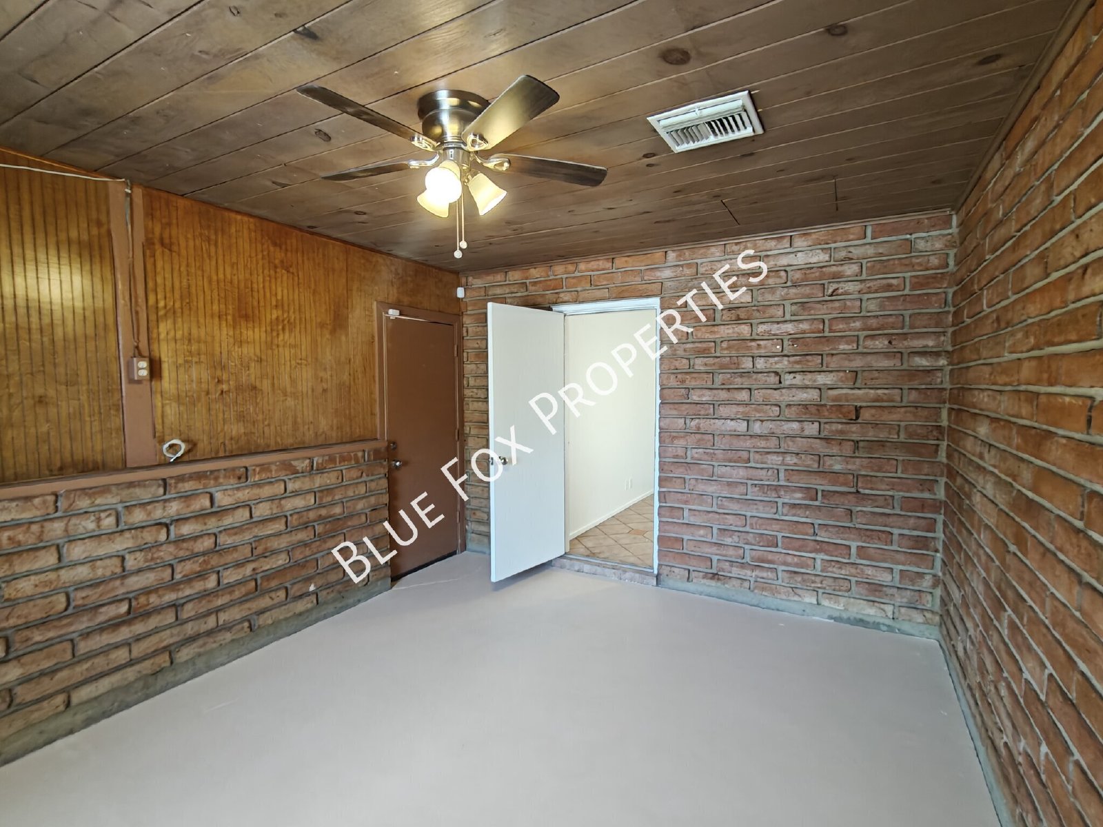 3857 East Edison Place property image