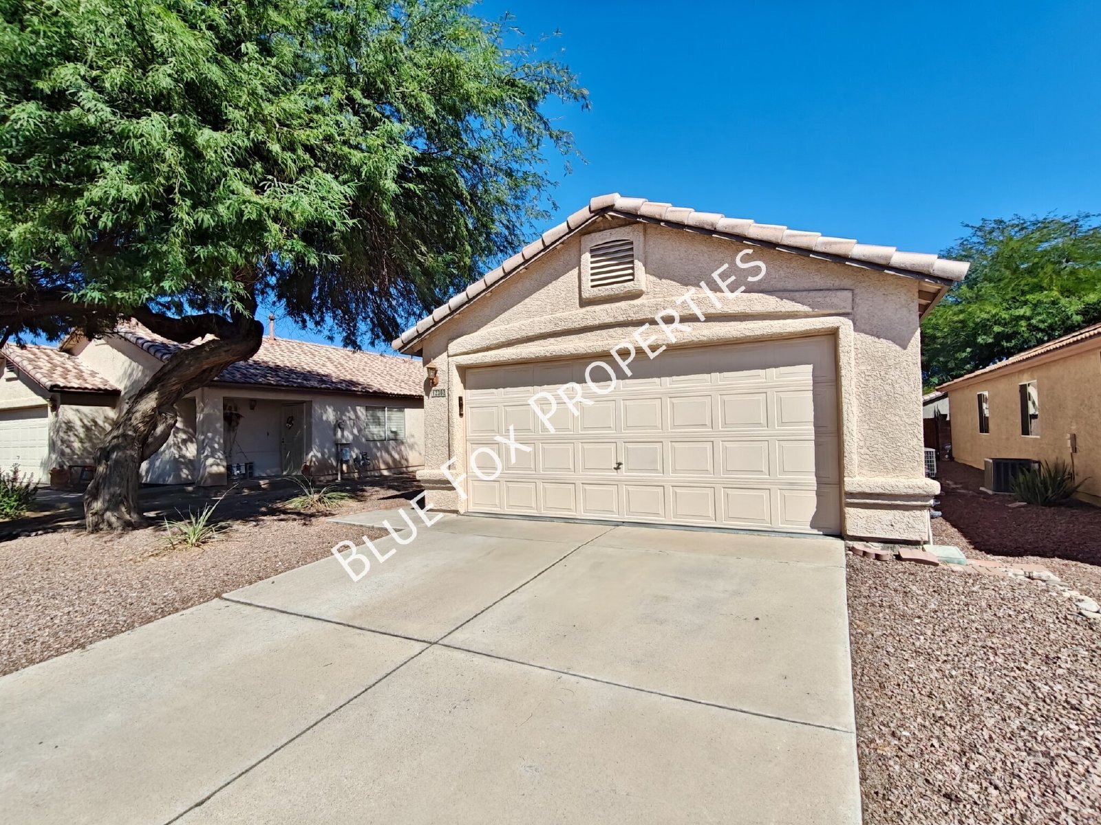 2302 W Silvergate Place property image