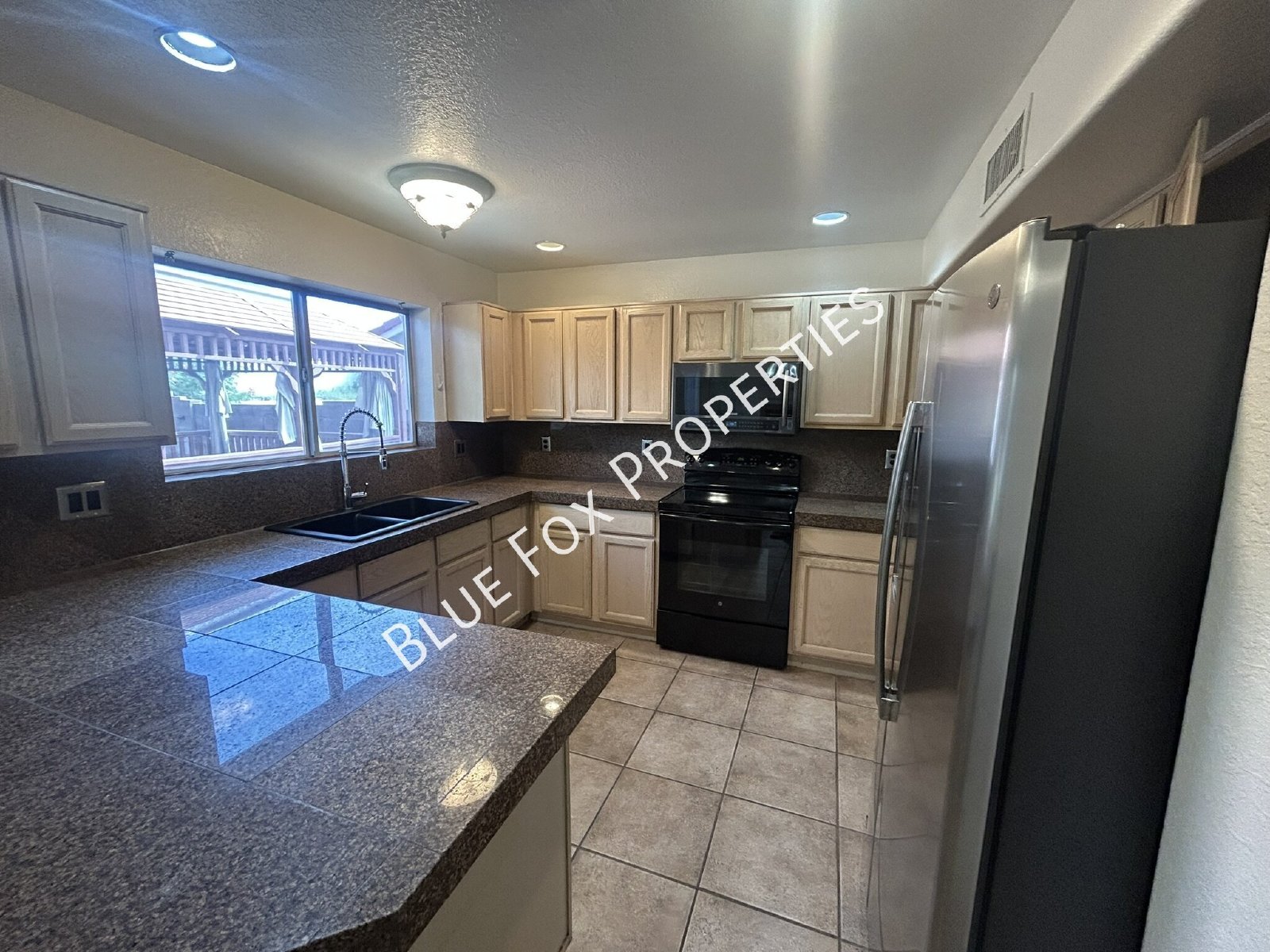 5257 W Bobwhite Way property image