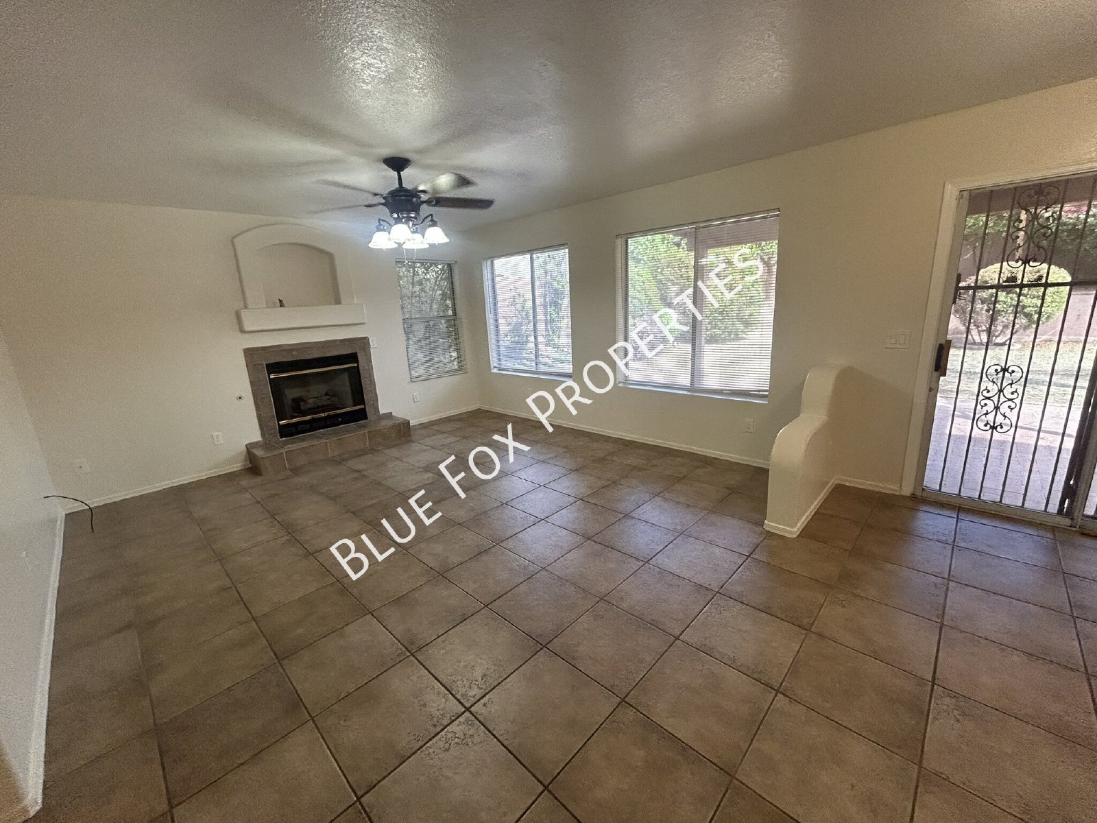 5257 W Bobwhite Way property image