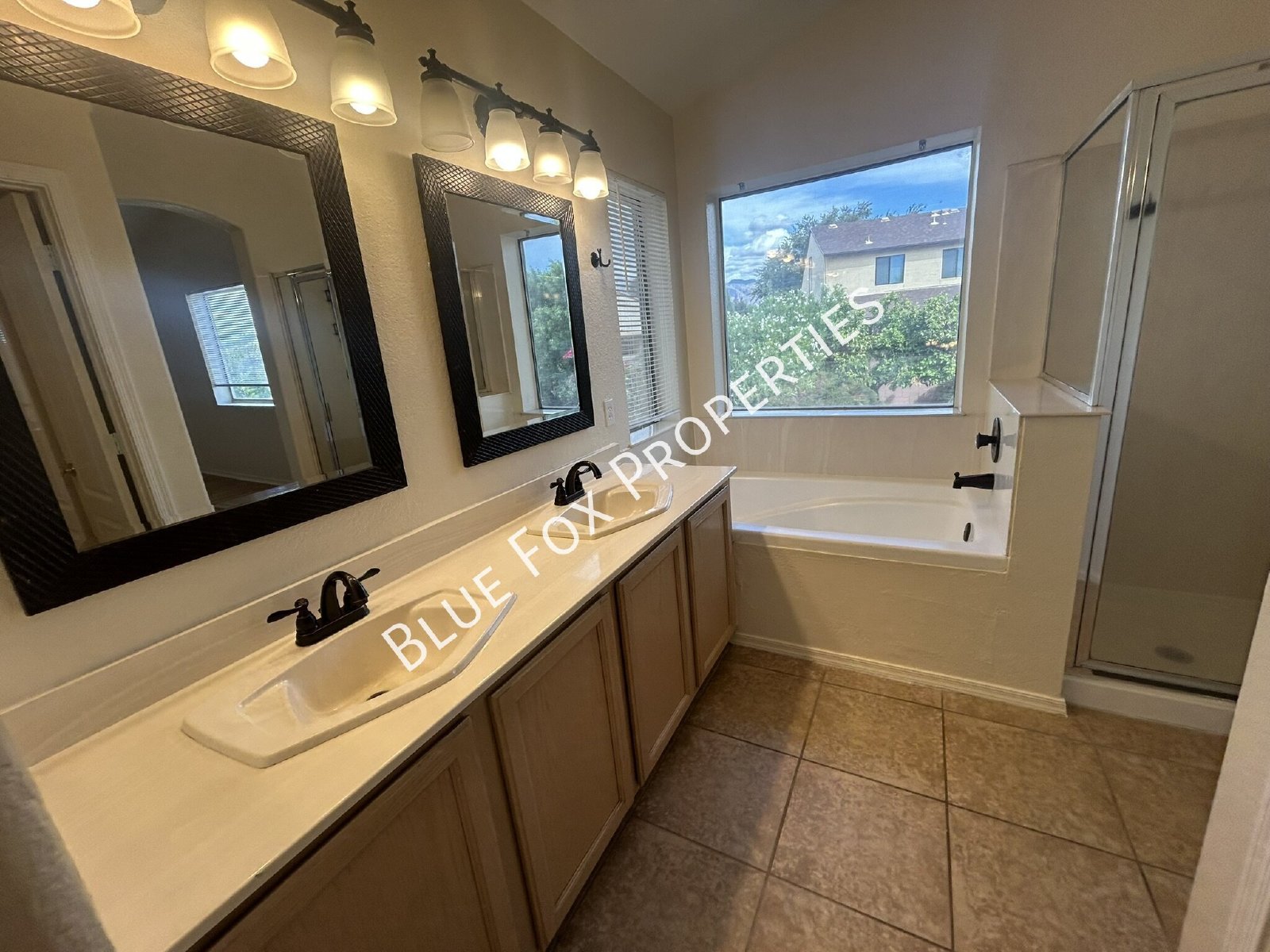5257 W Bobwhite Way property image