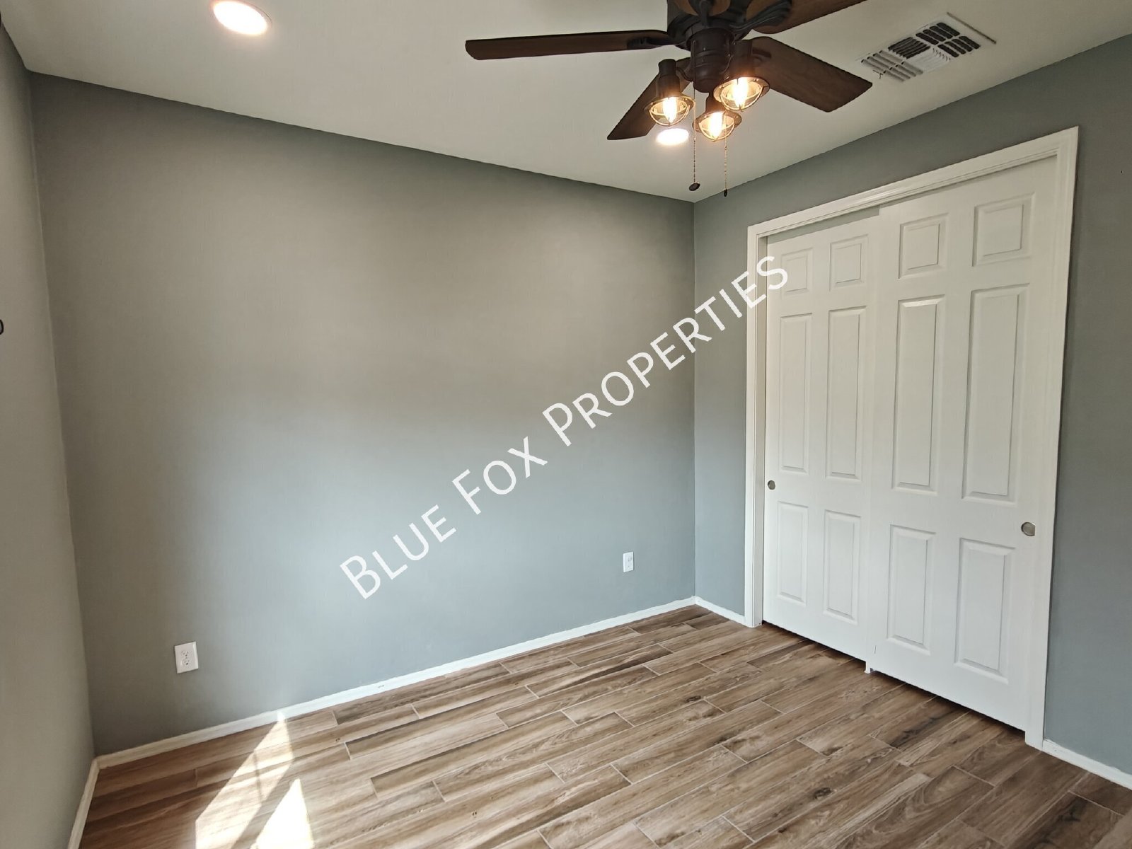 11128 W Fountain View Dr property image